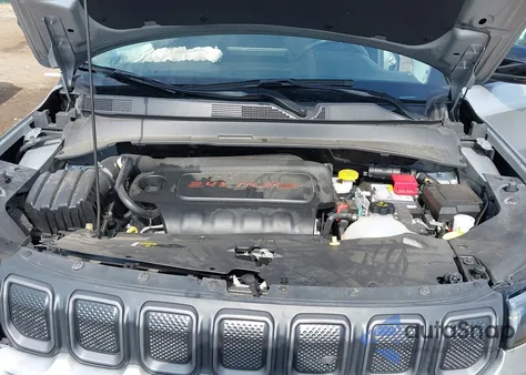 2022 Jeep Compass Trailhawk 4X4 from USA, damaged, VIN 3C4NJDDB1NT189452